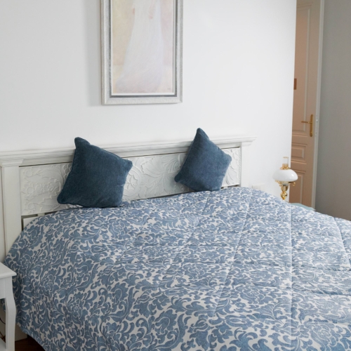 Klimt Suites Wien: Apartment Serena Bett 